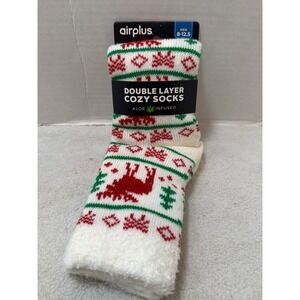 Airplus Cozy Socks Men 8-12.5 White Red Green Reindeer Fair Isle Aloe Infused
